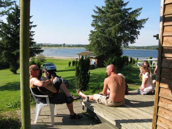 Vikaer Strand Camping & Cottages Diernæs Habitación foto